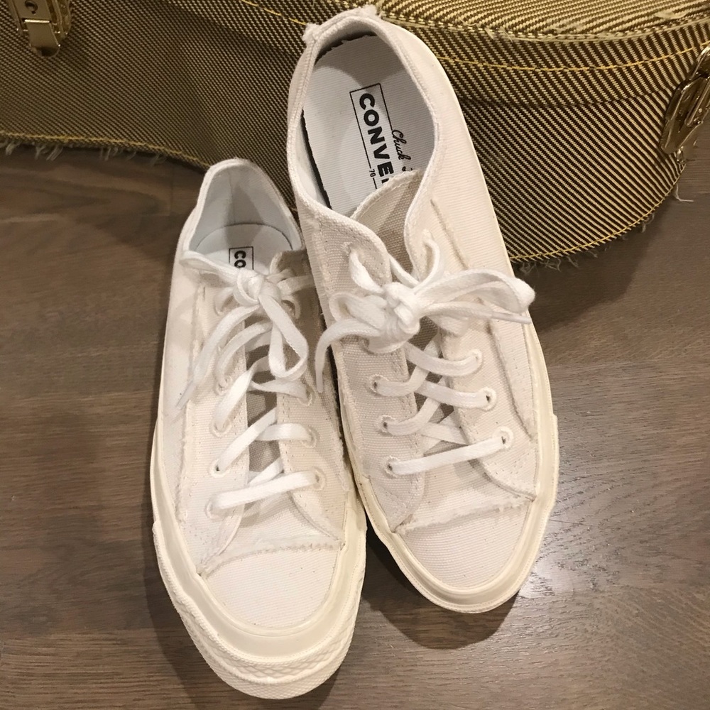 Chuck Taylor Converse Renew Sneaker